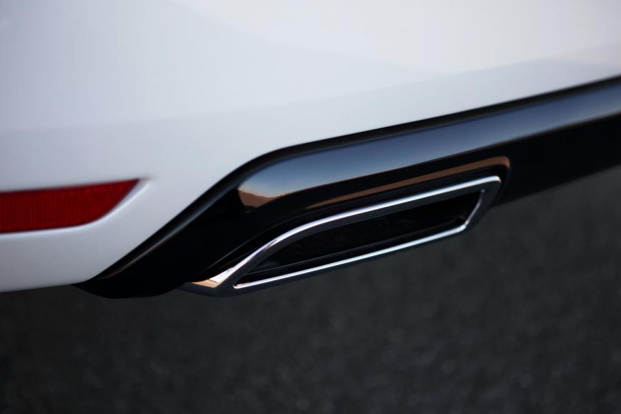 Детали экстерьера Peugeot 308 SW GT Line 2017 года  (WW) (фото 9 из 10)